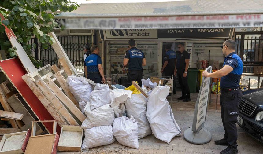 Bornova'da zabıta ekipleri denetimde: Kamu alanlarını işgal edenlere cezai yaptırımlar uygulandı