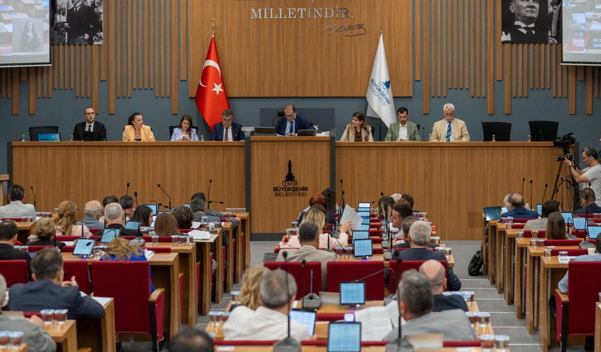 Güzelbahçe'den Büyükşehir bürokrasisine tepki: Yapıcı irade karşılık bulmuyor