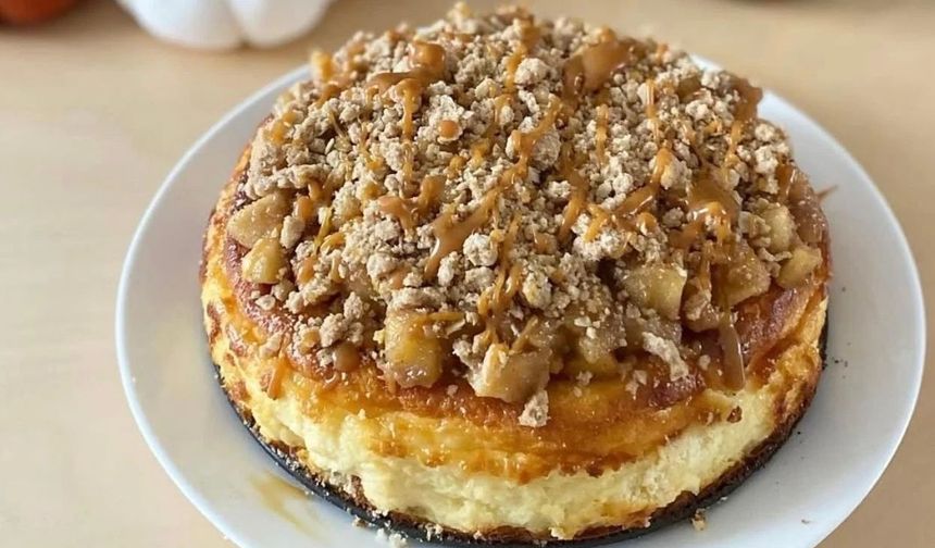 Elma ve tarçının eşsiz uyumu: Elmalı crumble cheesecake nasıl yapılır?