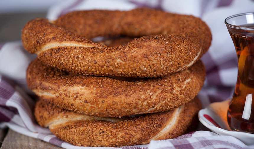 Gevrek olarak bilinir... Evde simit nasıl yapılır? Birebir ölçülü simit hamuru tarifi