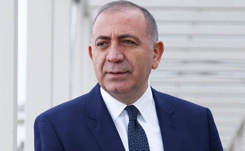 Gürsel Tekin’in görevi sona erdi
