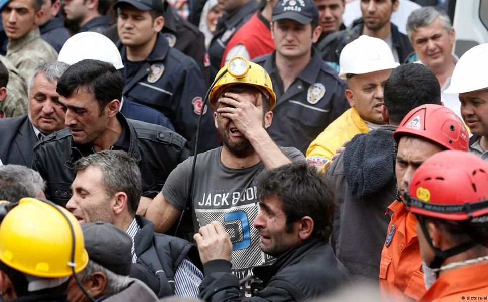 İzmir Barosu’ndan ‘Soma’ mesajı: 301 madenci ülkenin hafızasından hiçbir zaman silinmeyecek