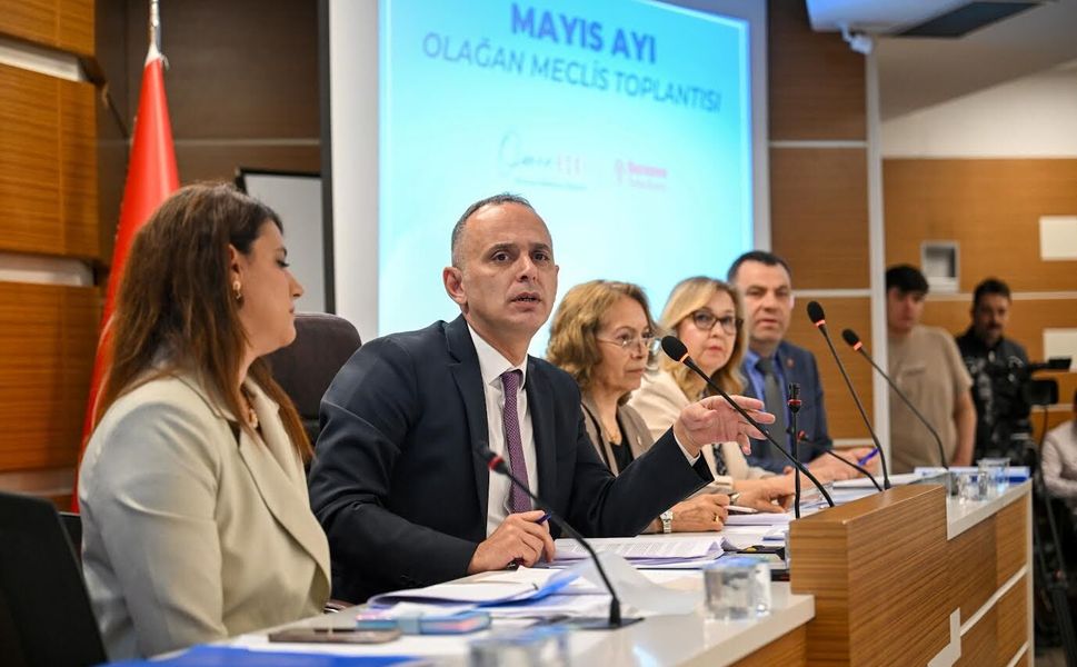 Bornova’da 4,3 milyarlık bütçeye onay!