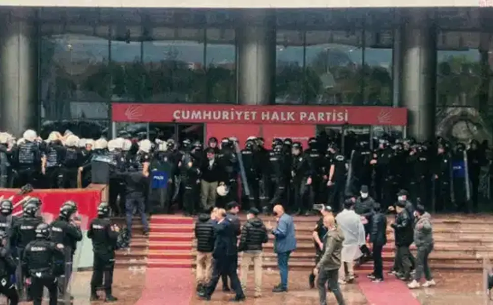 TİP’ten CHP’ye müdahaleye tepki: Konu bir parti meselesi değil!