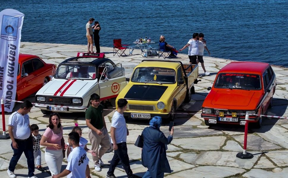 Anadol tutkunları İzmir'de festivalde buluştu