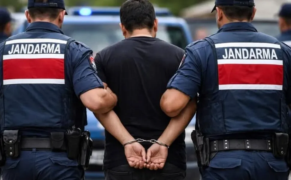 Zabıt katibi, gümrük memuru, avukat, polis... ‘Yeni nesil suç örgütü’ operasyonunda 37 tutuklama talebi