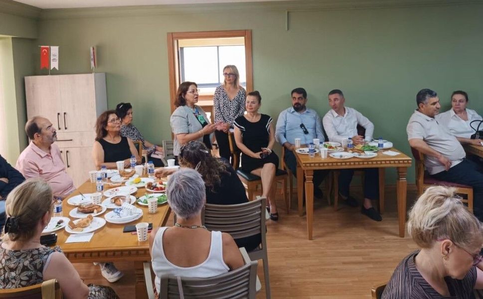 İzmir’in sivil toplum temsilcileri aynı masada buluştu