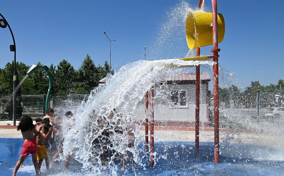Manisalı çocuklar yaz boyu eğlenip serinleyecek: Fresh Park açılıyor