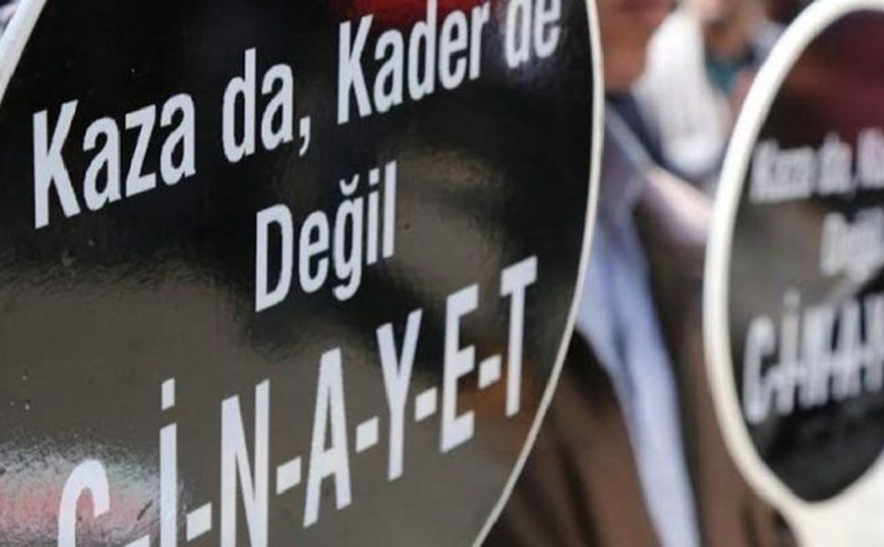18 yaşındaydı: Üzerine cam tabakası düşen işçi yaşamını yitirdi