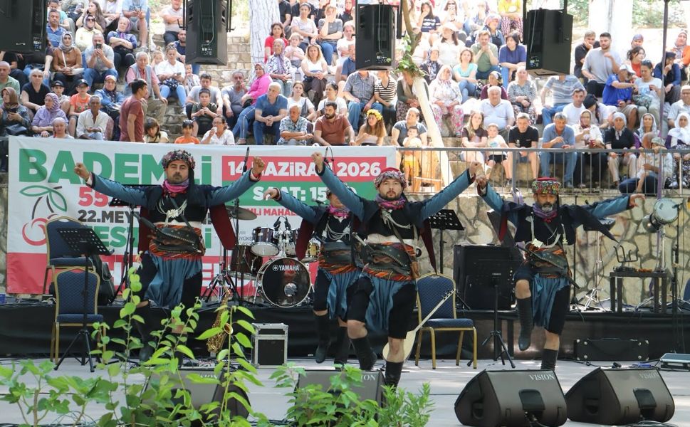 Ödemiş’te Kiraz ve Meyve Fidanı Festivali kutlandı