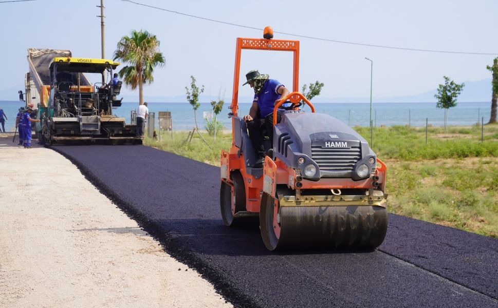 Seferihisar Sakız Ağacı yolunda asfalt tamam: Yeni etaplar planlandı