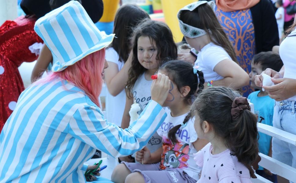 Gördes’teki Çocuk Şenliği unutulmaz bir akşam yaşattı