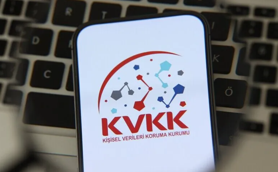 İzinsiz SMS’e KVKK’dan emsal karar: Şirkete 1 milyon lira ceza verildi