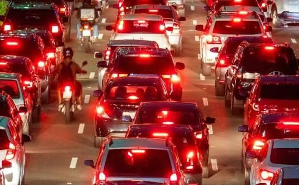 İzmir’de akşam trafiği: Hangi caddeler yoğun?