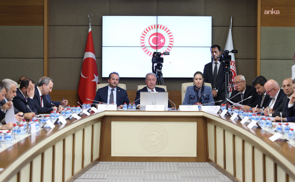 Gaziler komisyon kapısında, muhalefet içeride tepki gösterdi: İnsan yerine konulmak istiyoruz