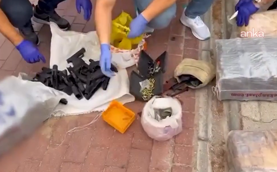 Isparta'da bir araçtan 165 tabanca çıktı... Gözaltına alınan şüpheli tutuklandı