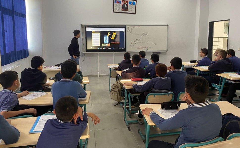 Öğretmenlere dijital eğitim: Veriye dayalı izleme yapılacak