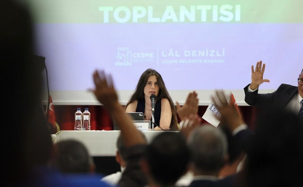 Çeşme Meclisi’nde üç başlık öne çıktı: Hayvanlar, yaş almış vatandaşlar ve öğrenciler