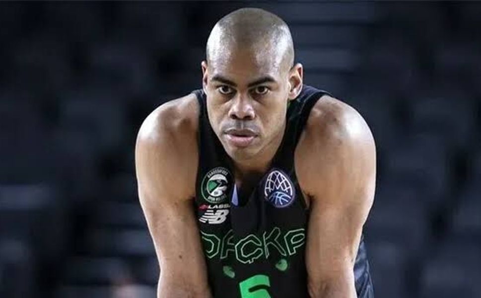 Karşıyaka Basketbol, Markel Starks’ı kadrosuna kattı