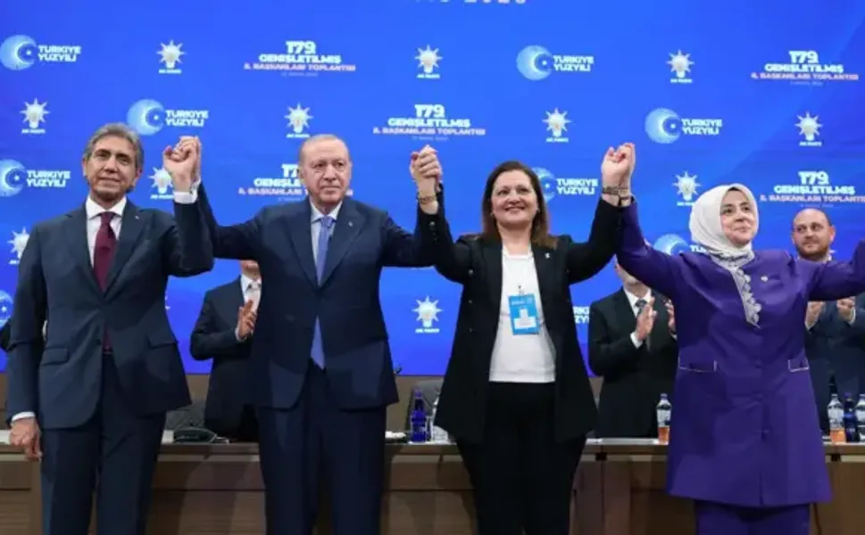 Burcu Köksal'dan ‘Mahinur Özdemir Göktaş’ savunması: Yalanlar bizi hizmet aşkımızdan döndüremez!