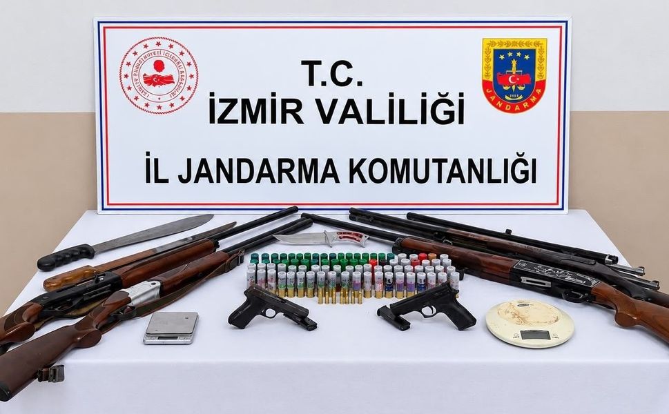 İzmir'de silah kaçakçılığı operasyonu: 1 şüpheli yakalandı