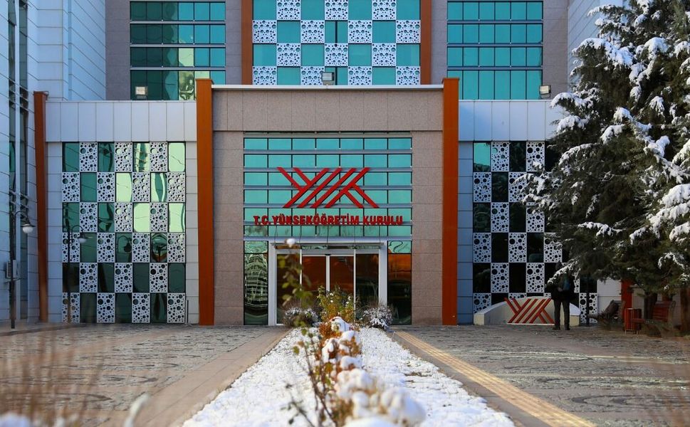 Eğitim-Sen’den iktidara ‘üniversite’ çağrısı: YÖK kapatılsın, demokratik katılım esas alınsın!