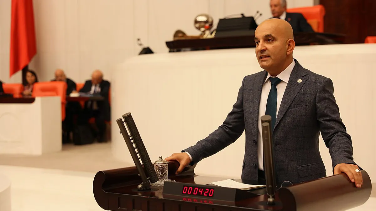 CHP İzmir Milletvekili Mahir Polat kimdir? - İz Gazete - İzmir Haberleri - Son Dakika Haberler