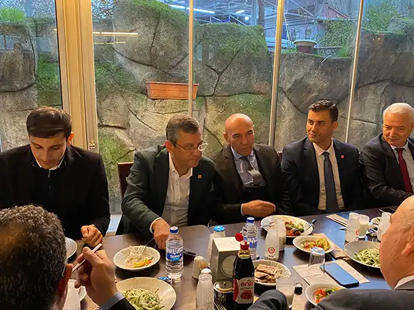 Lider'den Soyer'e 'Özel' davet