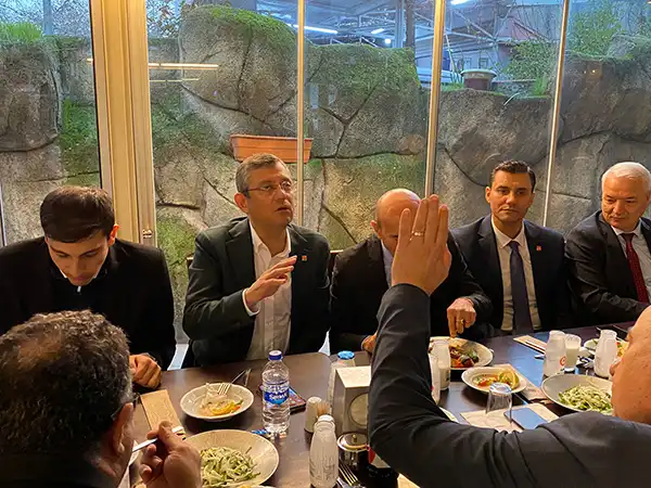 Lider'den Soyer'e 'Özel' davet