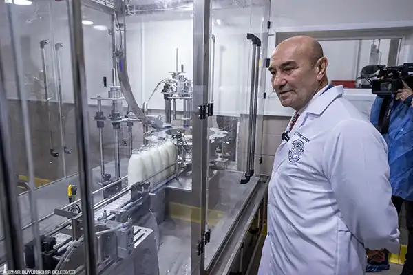 İzmirli tereyağı piyasaya sürüldü: Sırada dondurma var