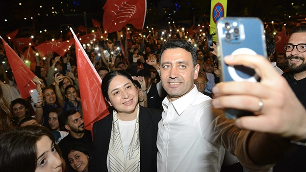 Yeni başkan Önal: Kaybeden yok, kazanan Bayraklı