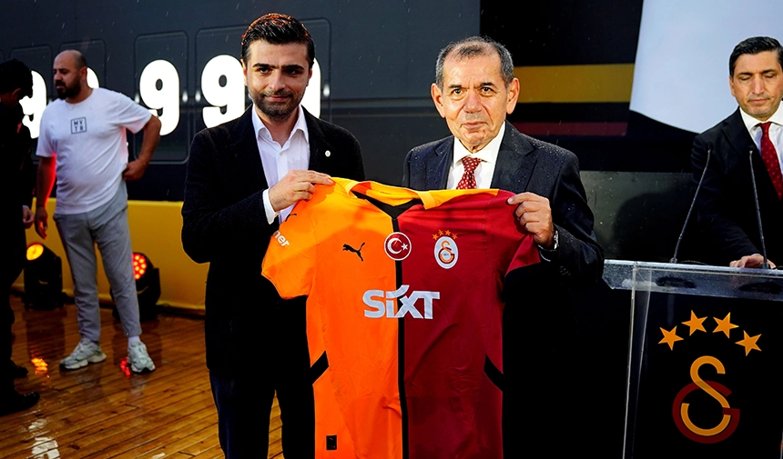 Galatasarayın Yeni Forması Ne