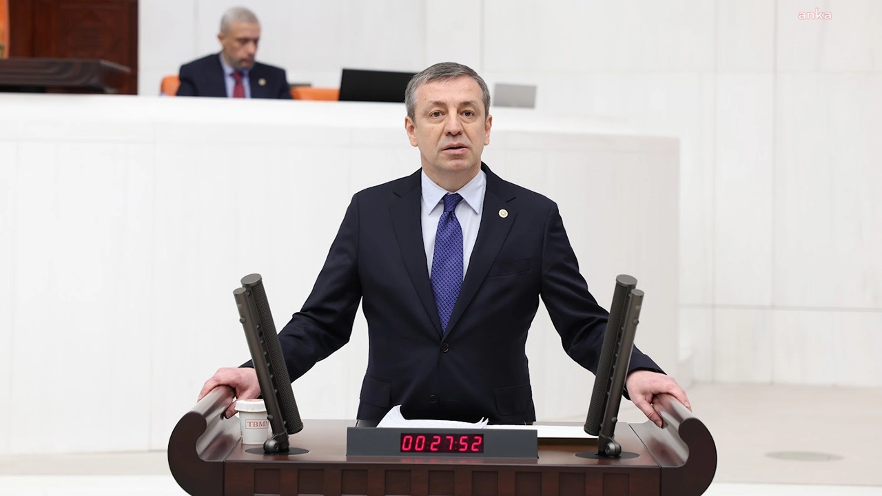 CHP’li Türeli'den Bakan Gürlek’e ‘kurusıkı silahlar’ soruları