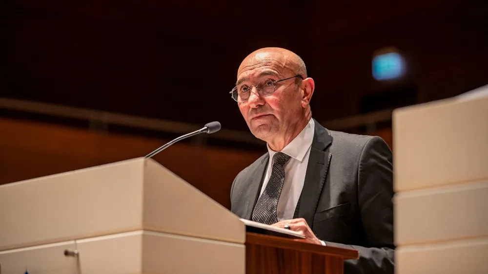 Tunc Soyer Kapak 5214545