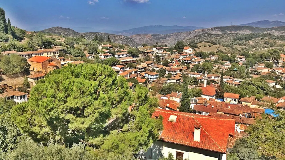 Bu isimler tesadüf değil: İşte İzmir'in ilçelerinin bilinmeyen hikayeleri...