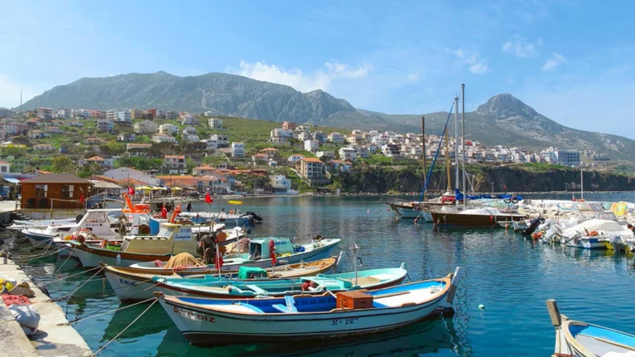 izmirin-huzur-dolu-ilcesi-karaburunda-kisin-tadini-cikarabileceginiz-5-rota