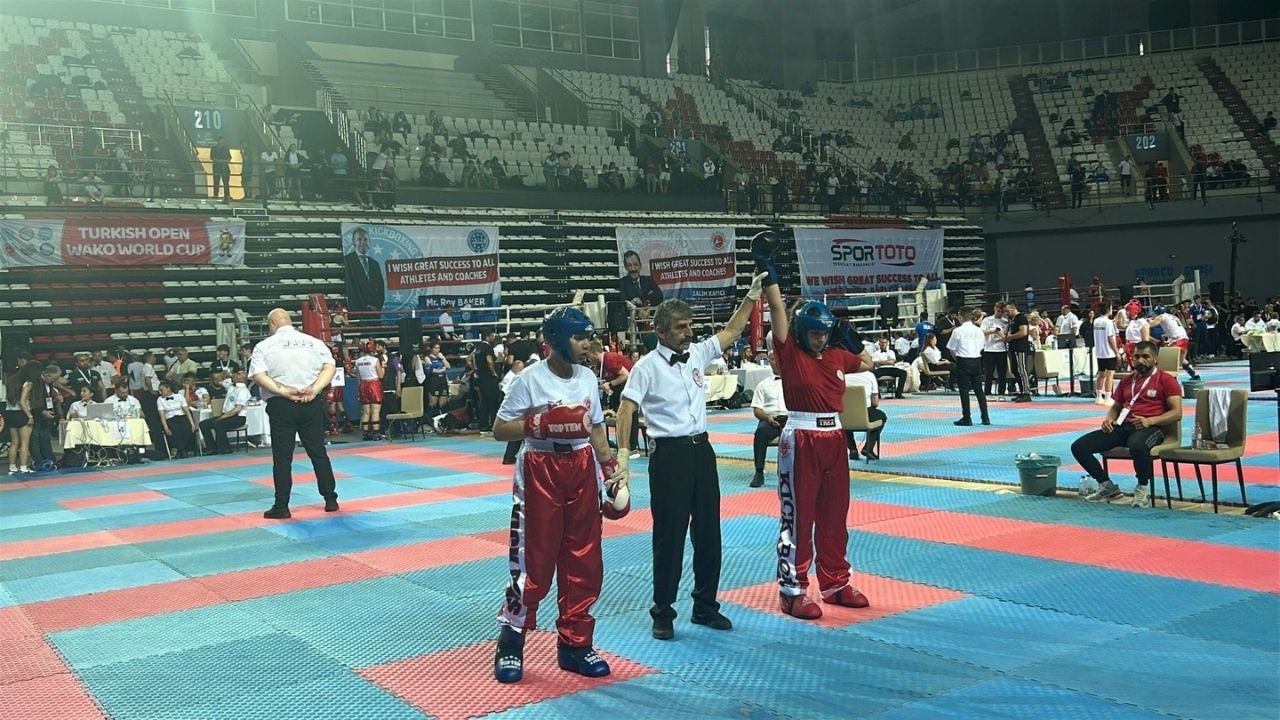 bayrakli-sporcu-sampiyon-3