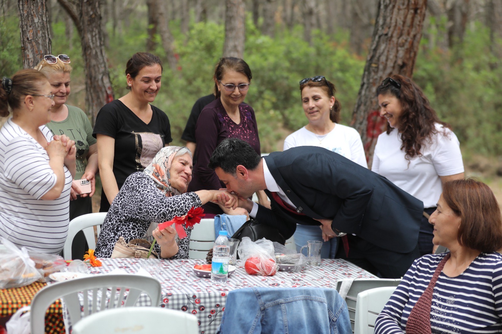 Bayraklılı Anneler