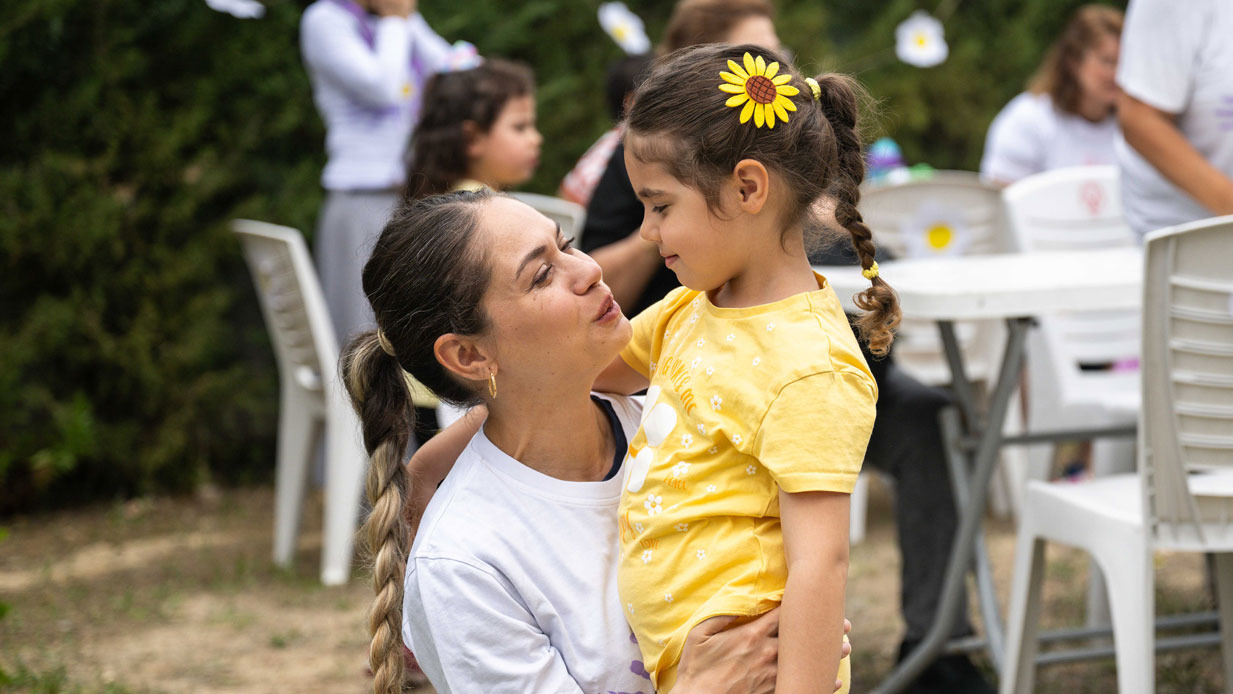 Bornova’da Miniklerden Annelerine Sevgi Dolu Sürprizler