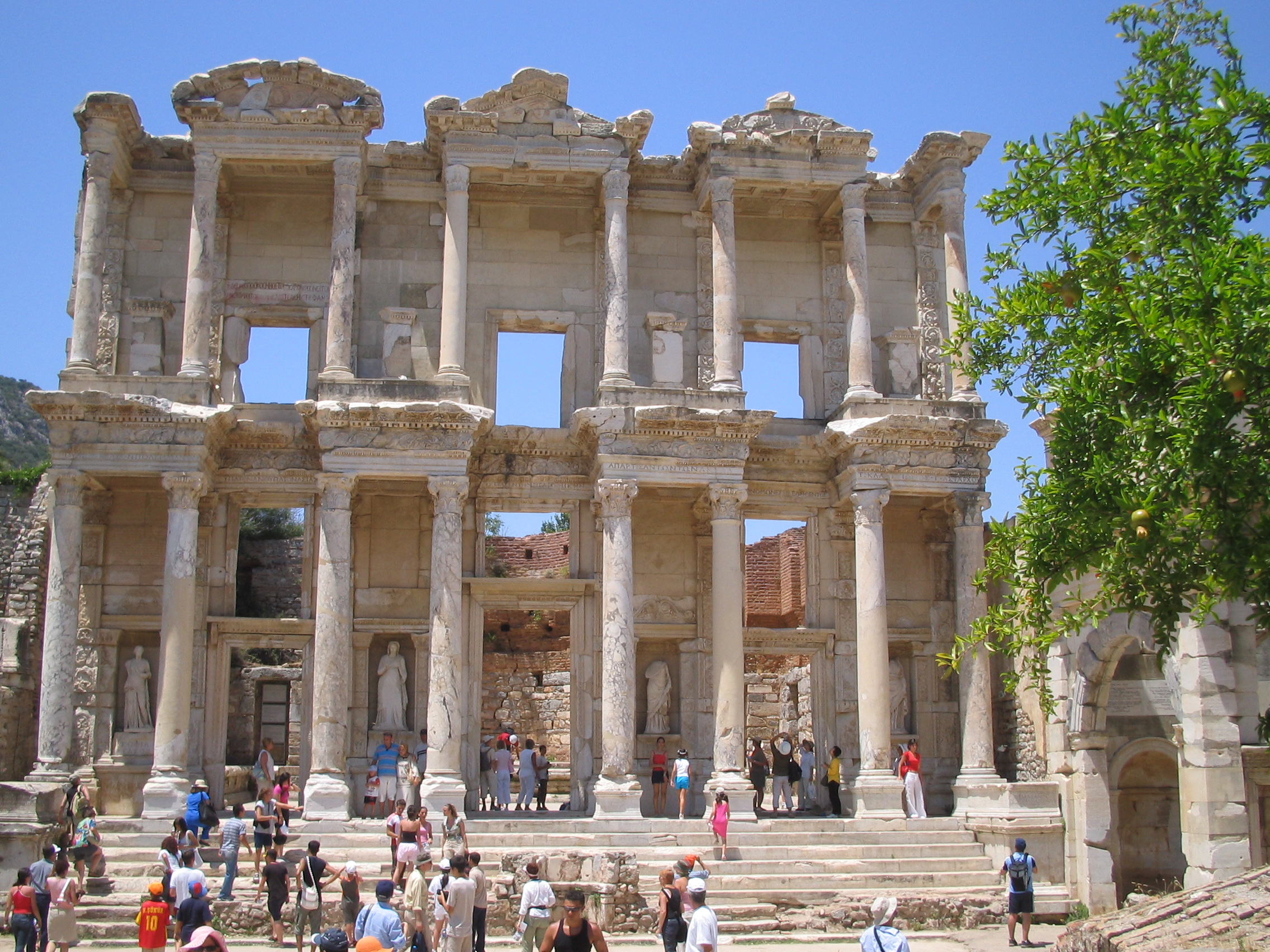 Efes Selcuk Antik Kent Giris Ucretleri 2025 Ne Kadar Efes Selcuk Antik Kent Saat Kacta Acik