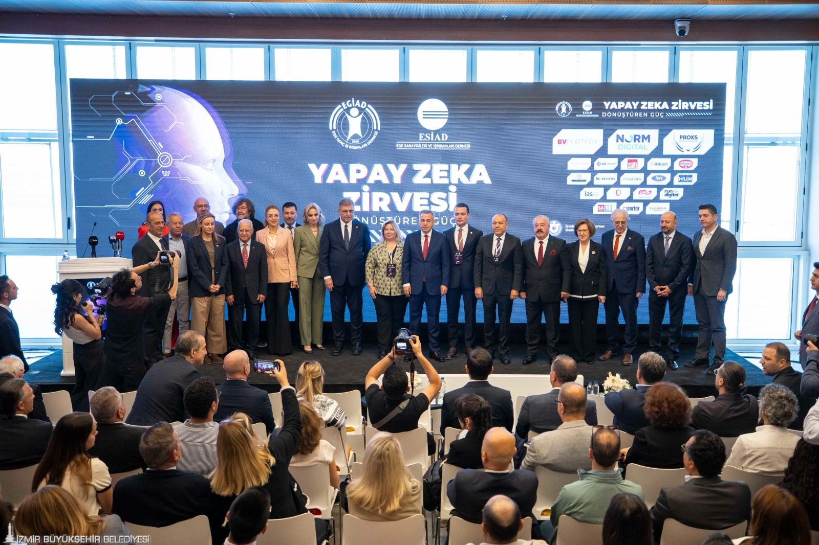 Izmirde Yapay Zeka Zirvesi