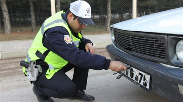 Kurallara Uymayanlar Yandi Trafikte Rekor Cezalar Geliyor