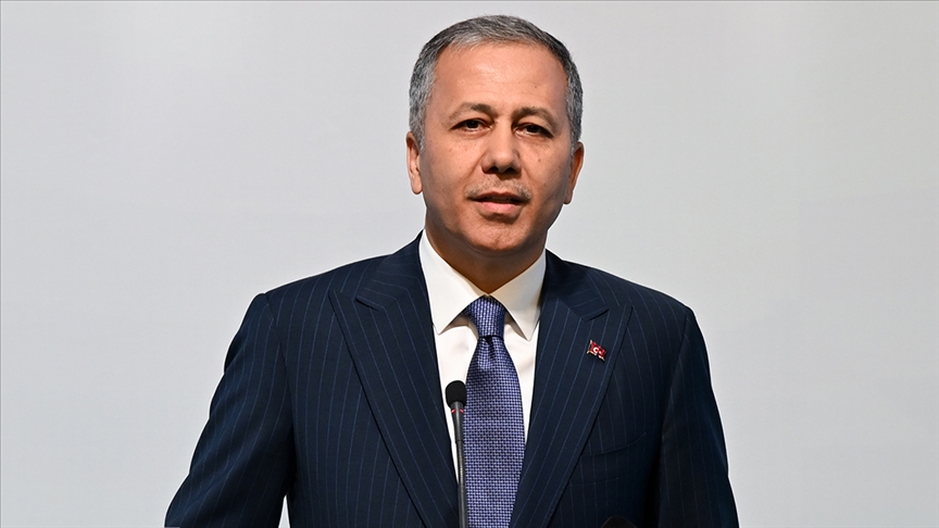 Yerlikaya Duyurdu Trafik Magandalarına Ceza Yağdı (2)