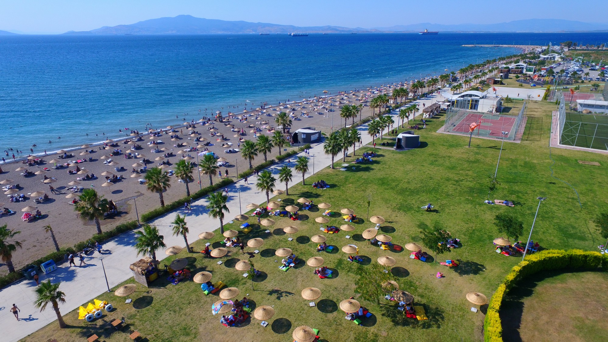 İzmir’de Mavi Bayrak Güvencesiyle Plaj 2025 Yaz Sezonunu Açtı  (6)