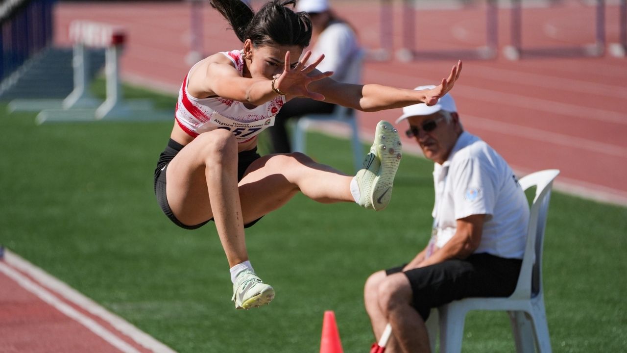 turkiye-atletizm-federasyonu-izmir-3