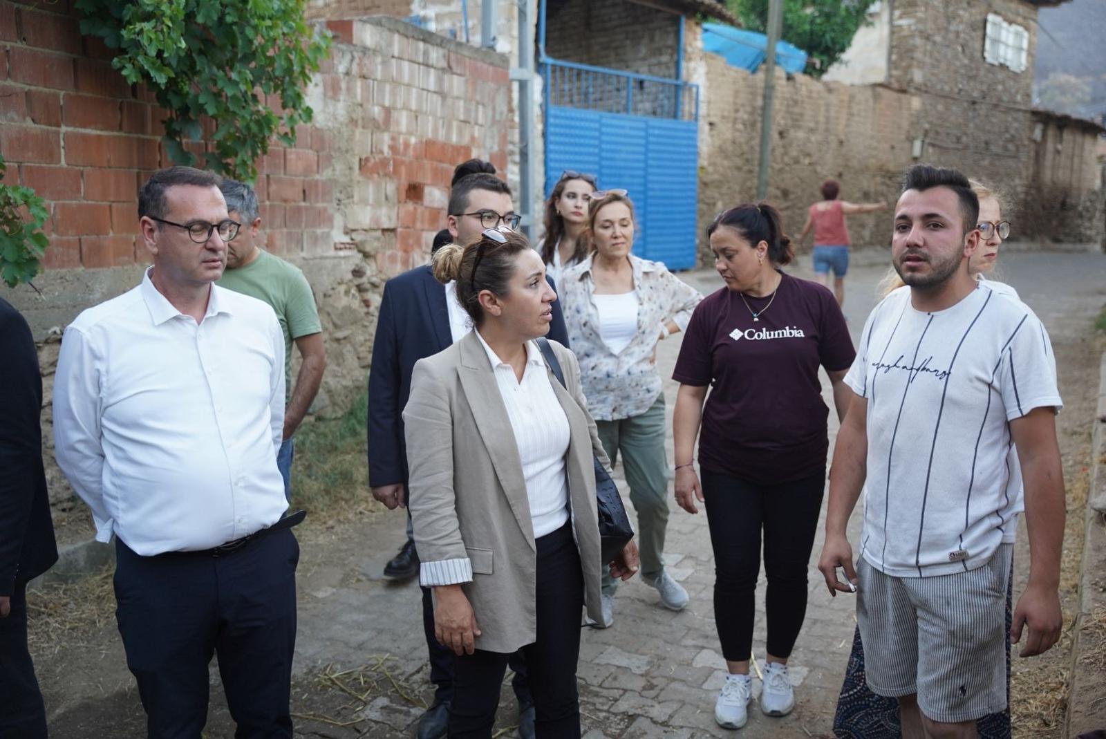 iyi-parti-izmirde-yangin-bolgelerinde-rapor-olusturulacak
