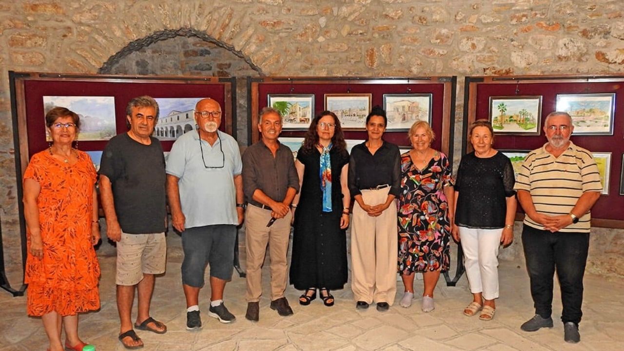 Çeşme'nin tarihi yapıları kalede sergiye dönüştü
