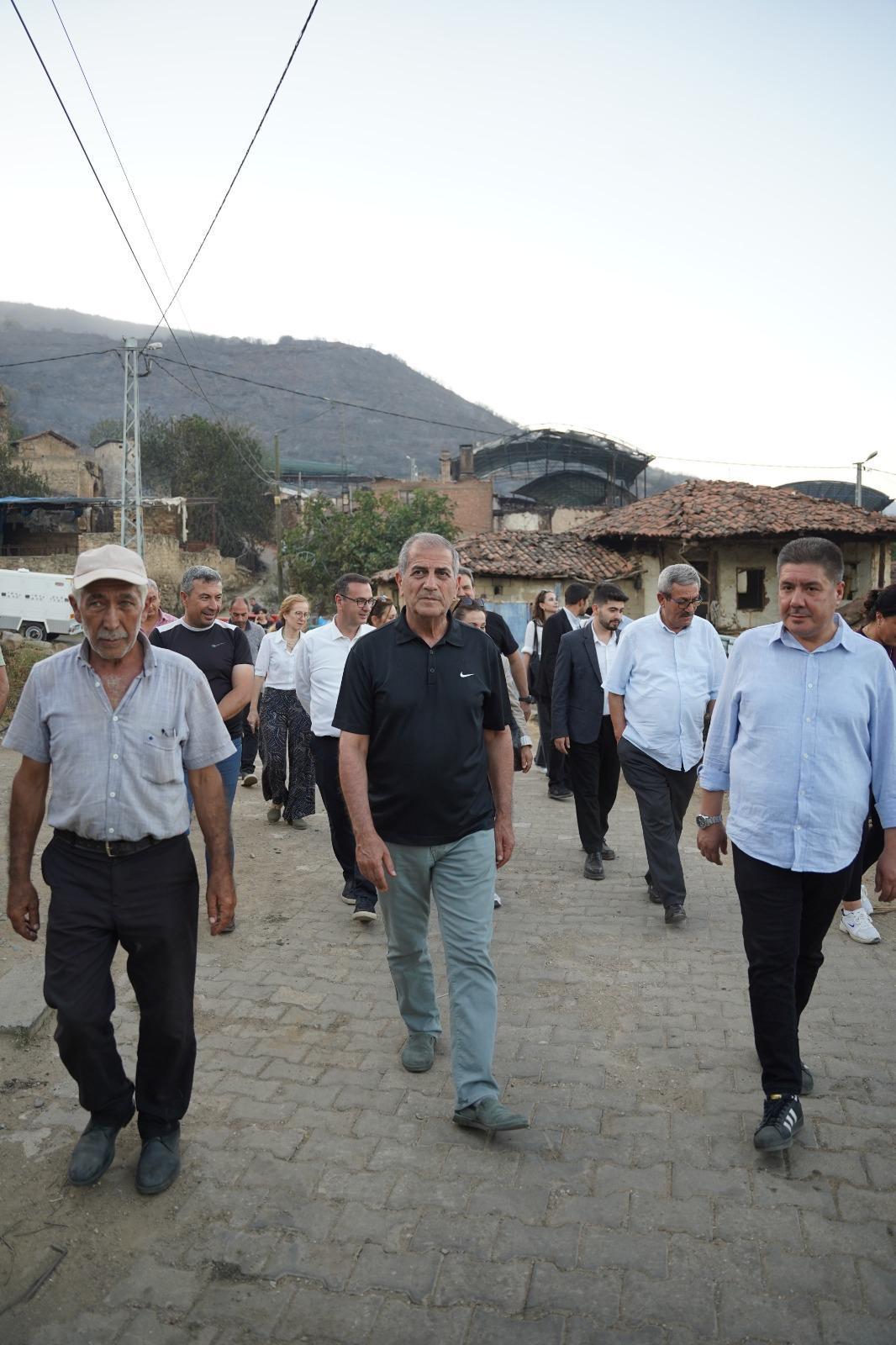 Iyi Parti Izmirde Yangin Bolgelerinde Rapor Olusturulacak