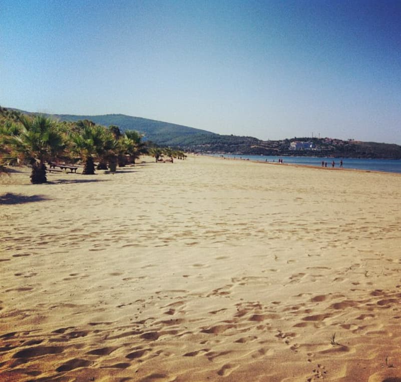 Izbanla Ulasabileceginiz Sakli Sahil Alacati Kadar Kalabalik Degil Cuzdan Dostu