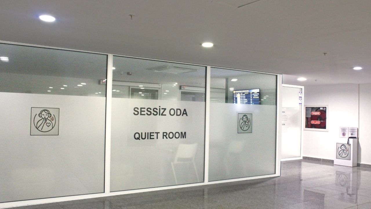 izmir-adnan-menderes-havalimani-sessiz-oda-2